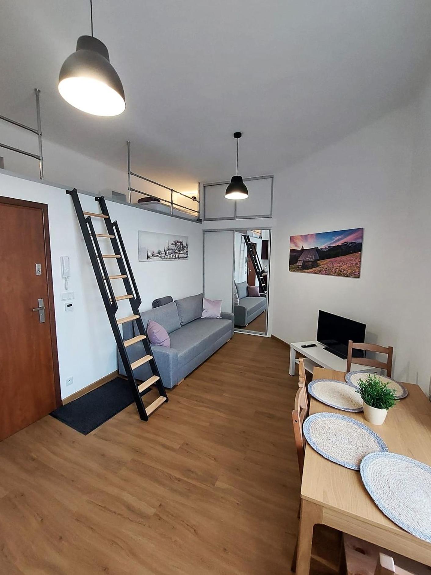 Old Town Stage Apartment One Красков Екстериор снимка